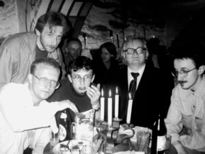 Nowa Ruda 1998. Klub „Ogma”, Nowa Ruda 1998r. Od lewej: K. Maliszewski, H. Szczur, T. Hrynacz, J. Styczeń, C. Domaruz. Fot. Apolonia Maliszewska