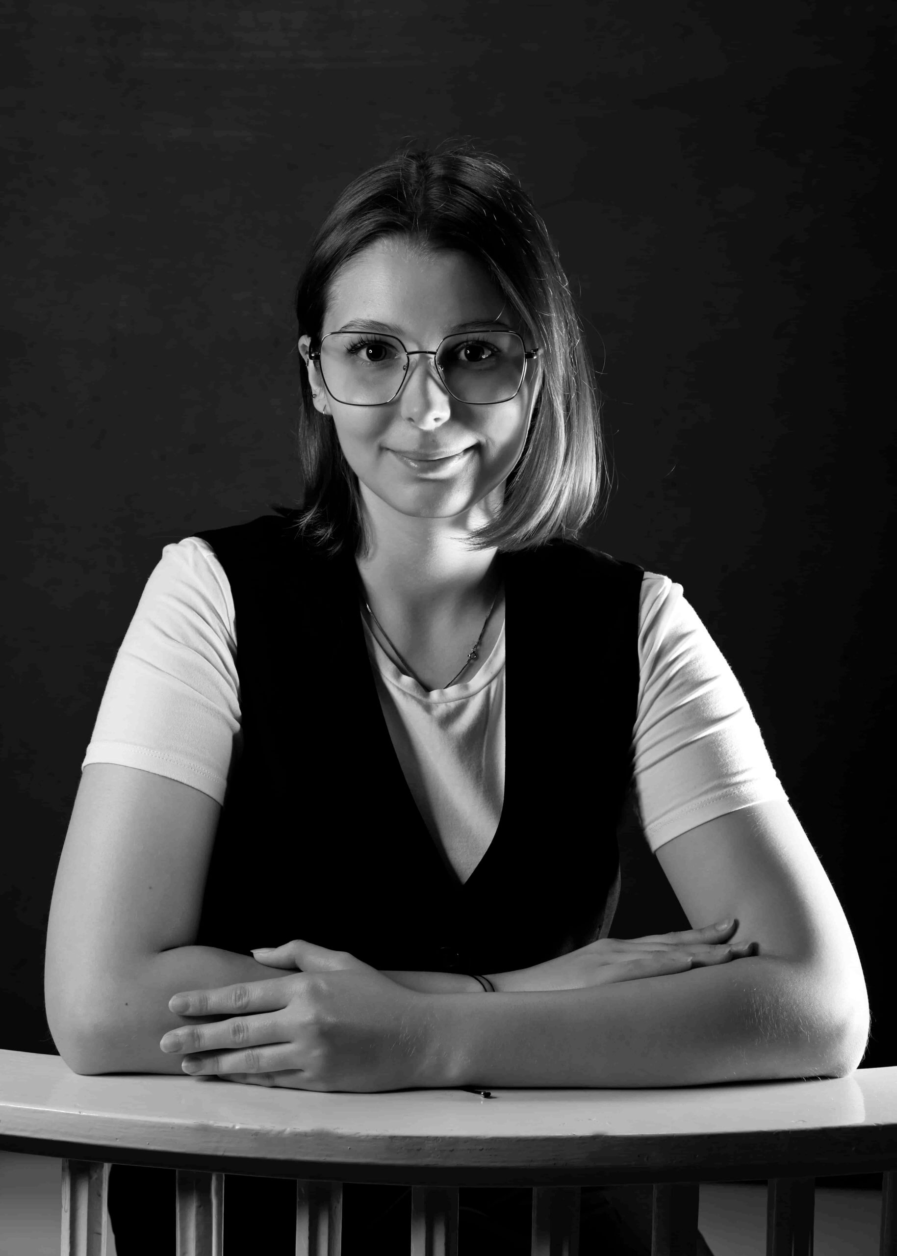 Poezja współczesna. Pismo literackie i wydawnictwo.