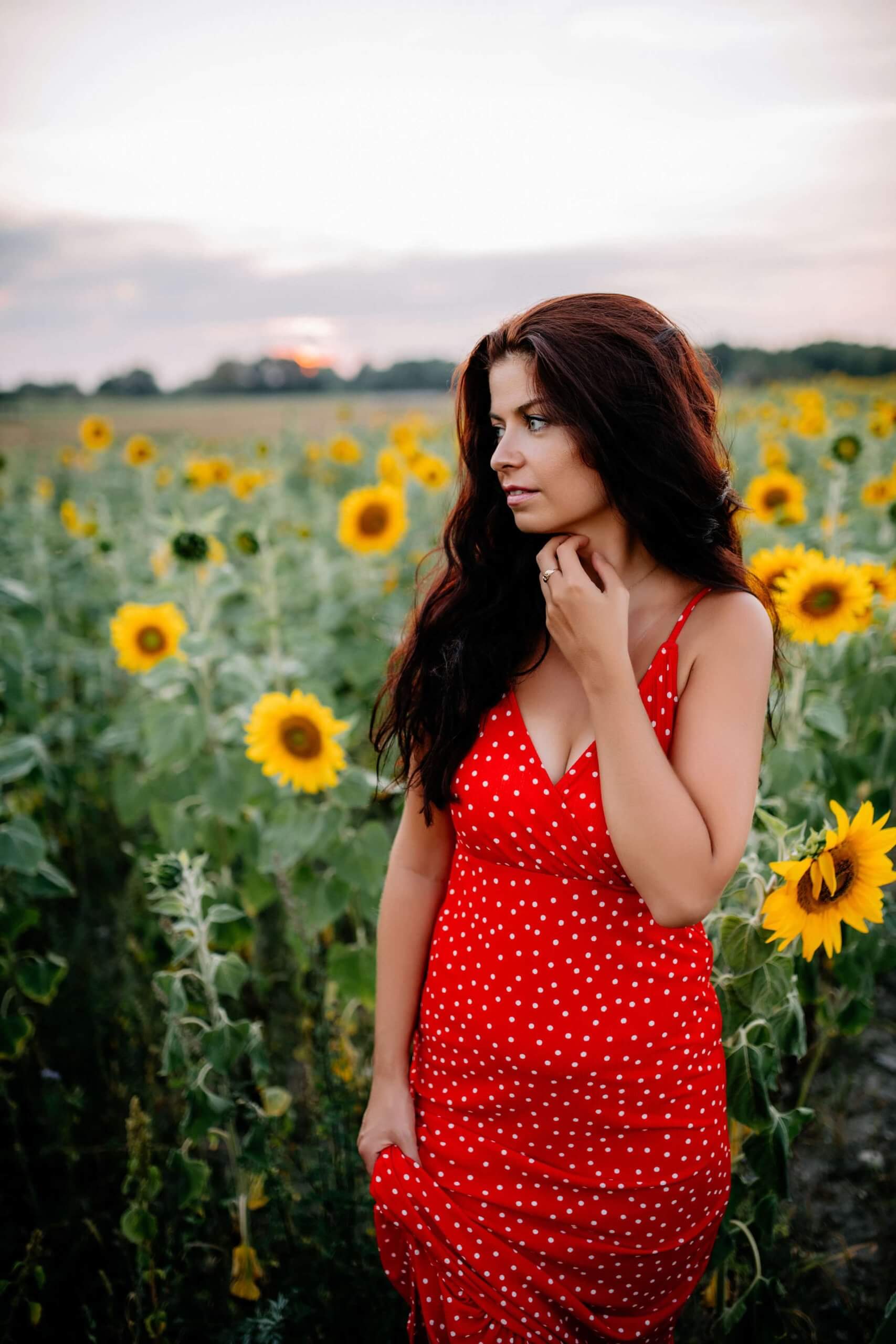 Poezja współczesna. Pismo literackie i wydawnictwo.