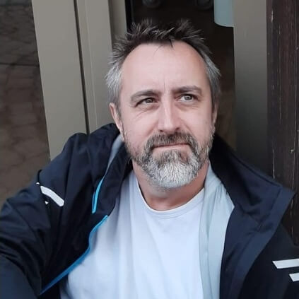 Poezja współczesna. Pismo literackie i wydawnictwo.