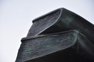 Krytyka literacka. Poezja, proza, literatura współczesna. Pismo literackie i wydawnictwo.