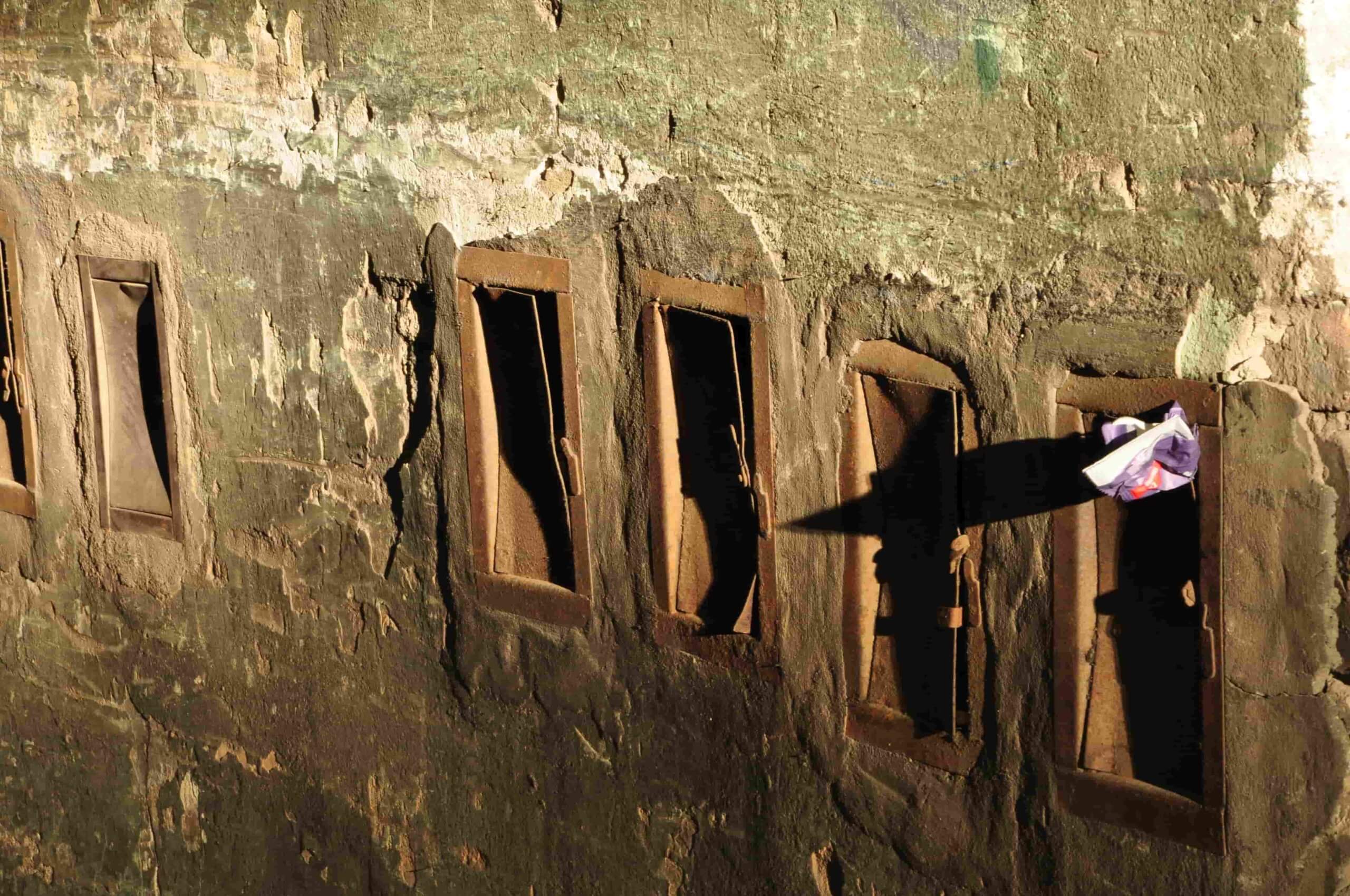 Poezja współczesna. Pismo literackie i wydawnictwo.