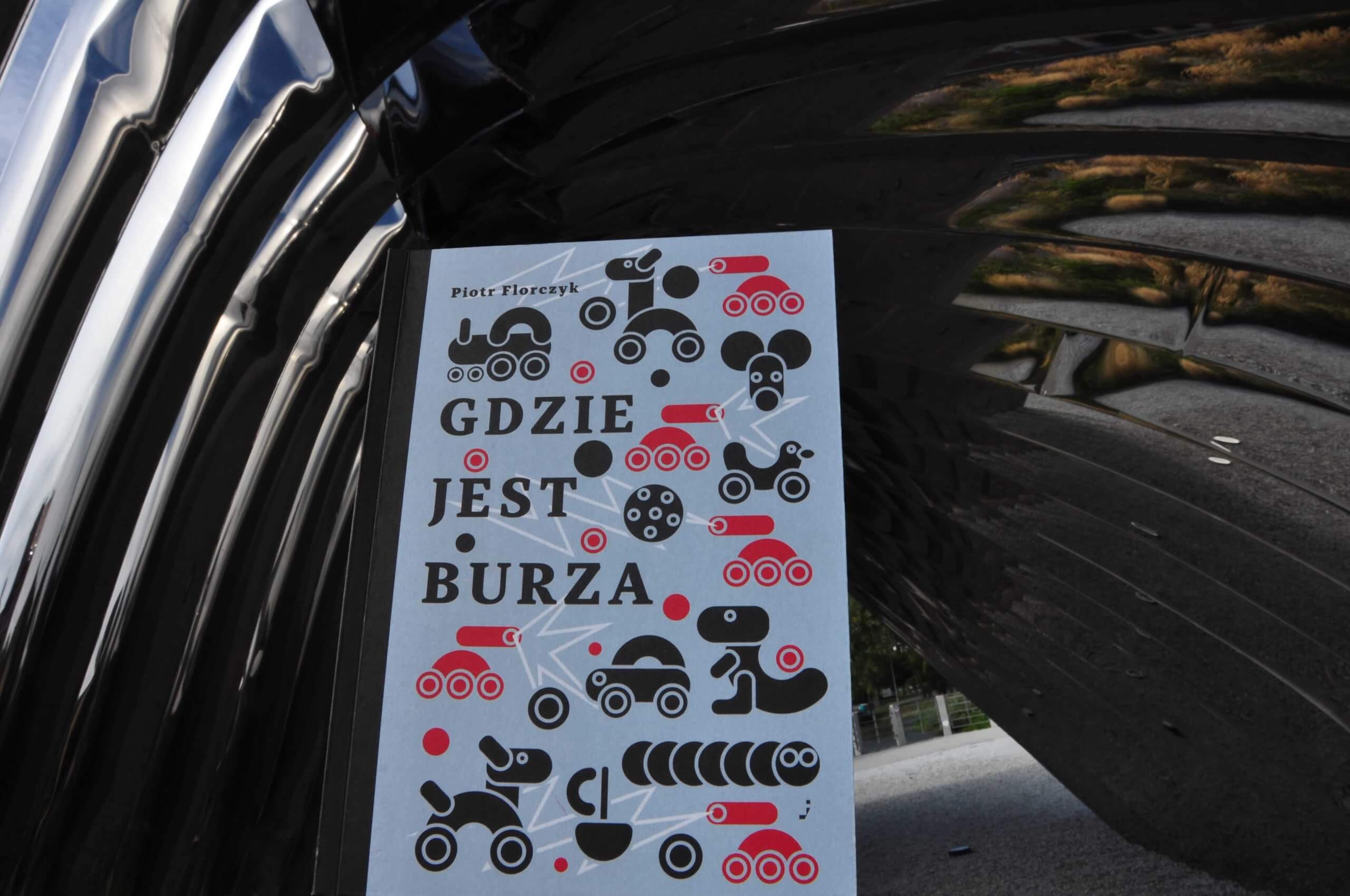 poezja współczesna, pismo literackie i wydawnictwo