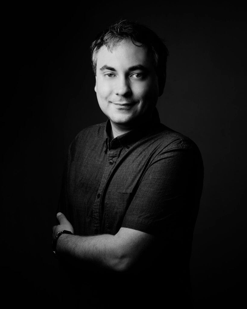 Poezja współczesna. Pismo literackie i wydawnictwo.