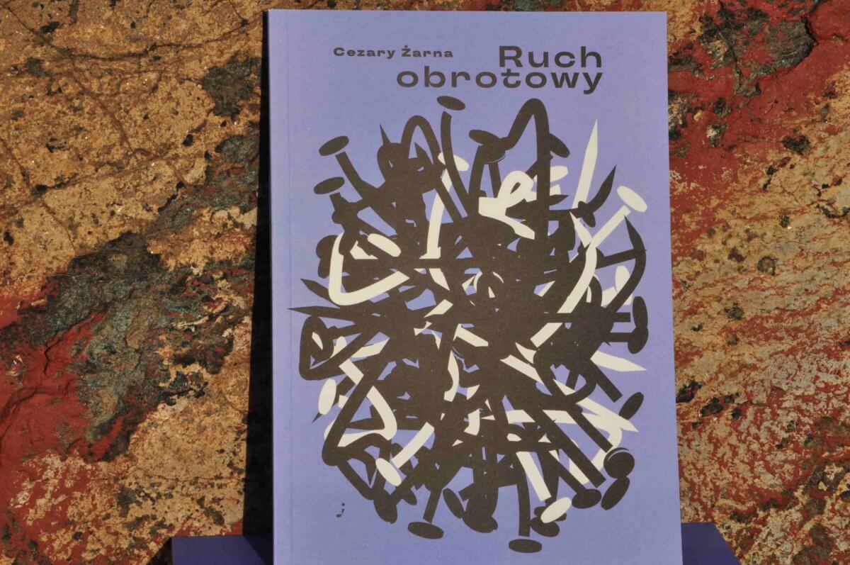 Samo, naturalnie, bez przymusu  Z Cezarym Żarną o „Ruchu obrotowym” rozmawia Jacek Bierut