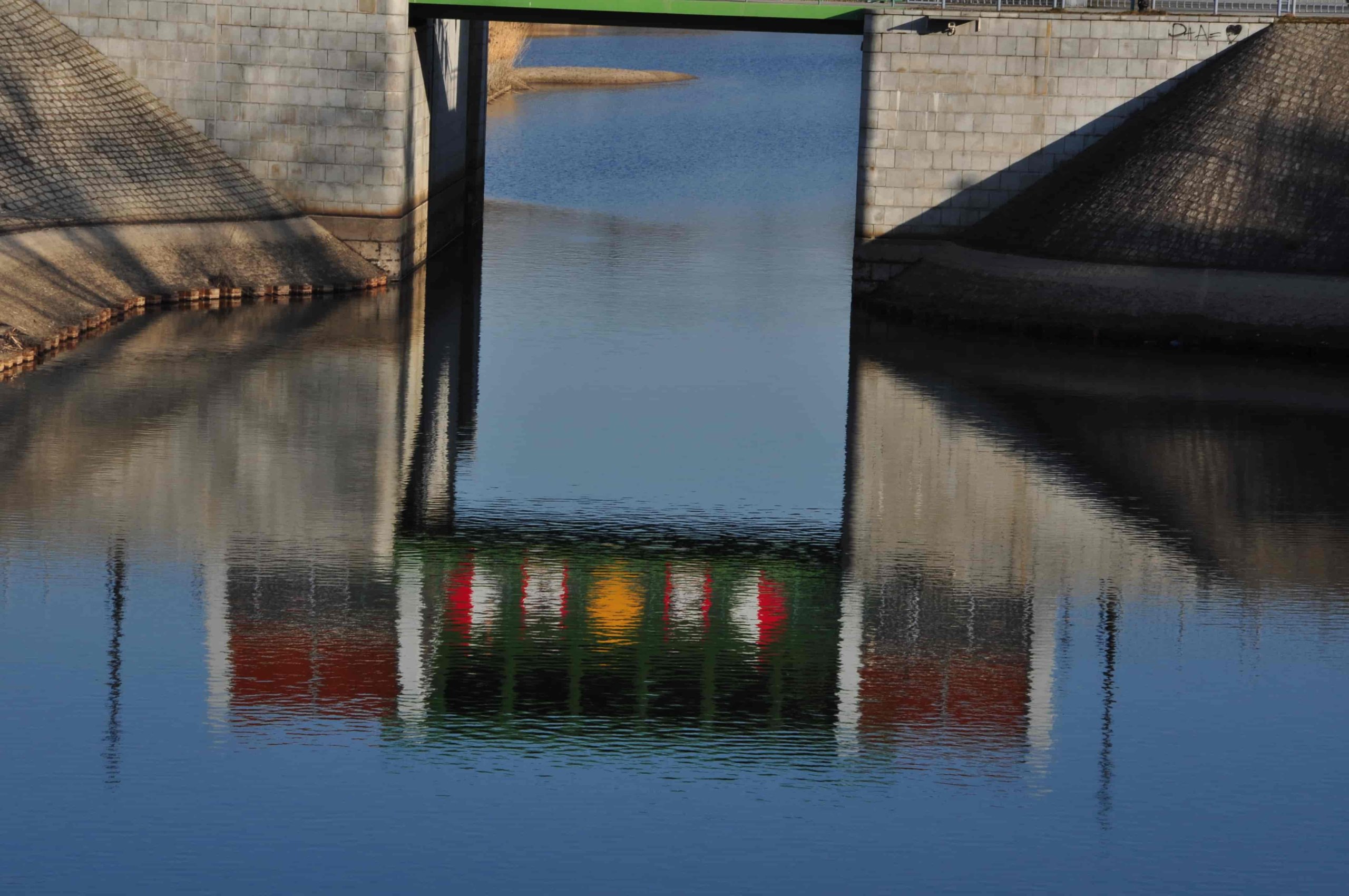 Poezja współczesna. Pismo literackie i wydawnictwo.